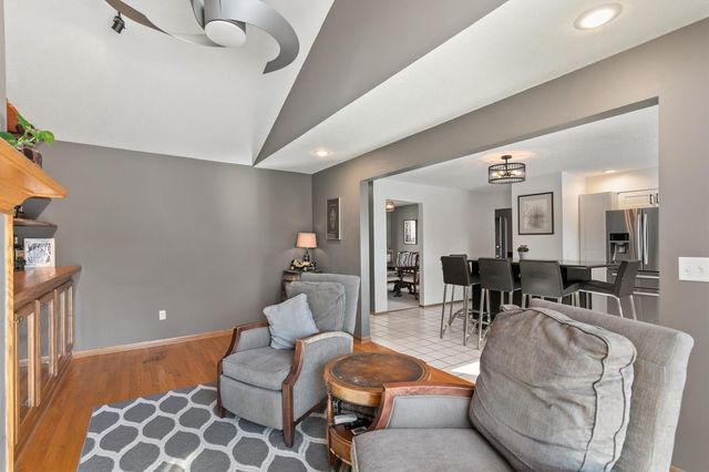 6414 Northwest Drive, Windsor Heights, IA 50324