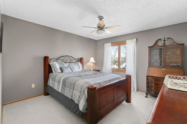 6414 Northwest Drive, Windsor Heights, IA 50324