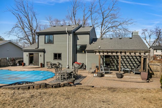 6414 Northwest Drive, Windsor Heights, IA 50324