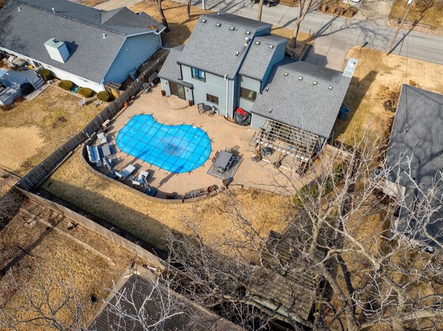 6414 Northwest Drive, Windsor Heights, IA 50324