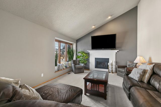 6414 Northwest Drive, Windsor Heights, IA 50324