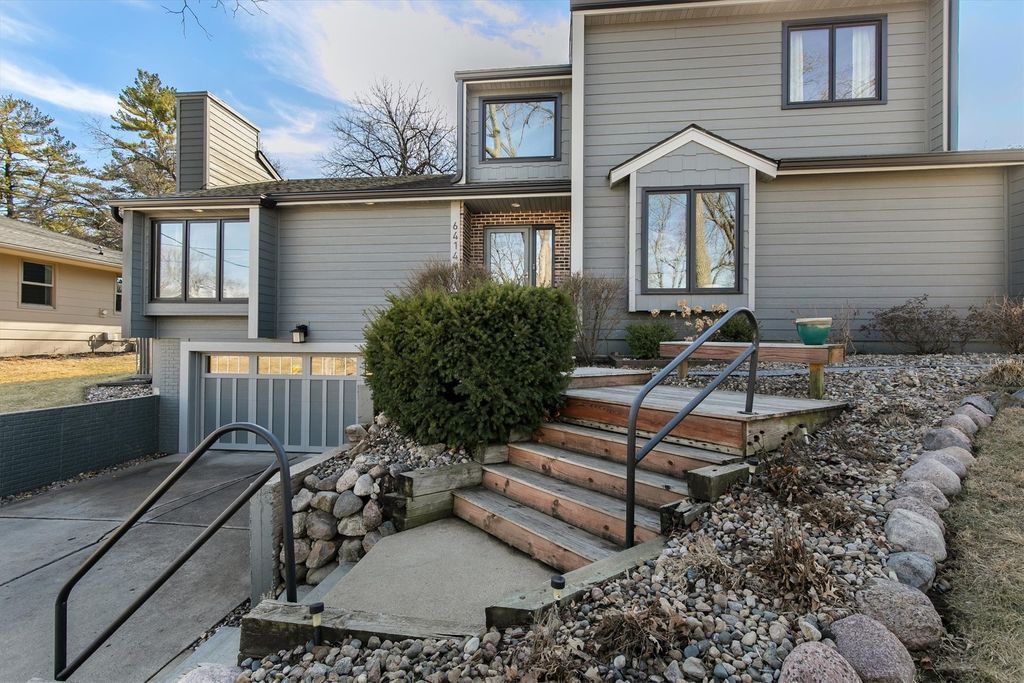 6414 Northwest Drive, Windsor Heights, IA 50324