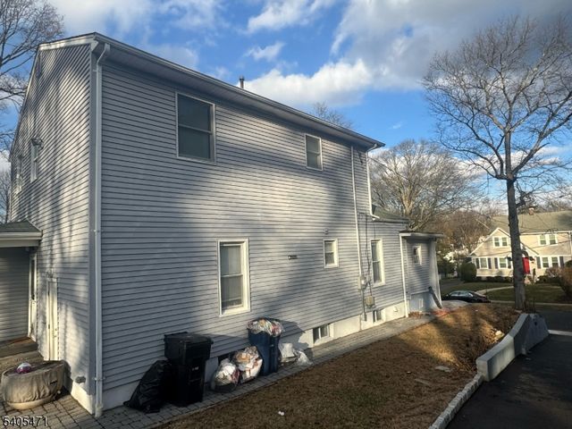 835 Dixie Ln, Plainfield City, NJ 07062