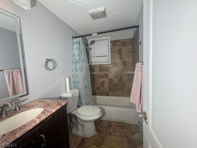 835 Dixie Ln, Plainfield City, NJ 07062