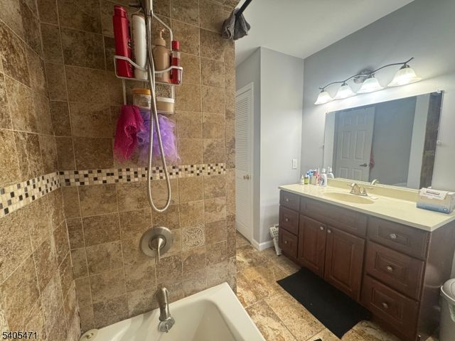 835 Dixie Ln, Plainfield City, NJ 07062