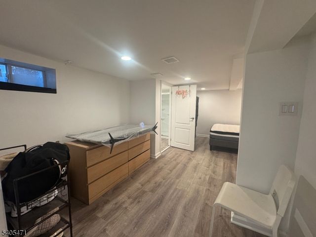 835 Dixie Ln, Plainfield City, NJ 07062