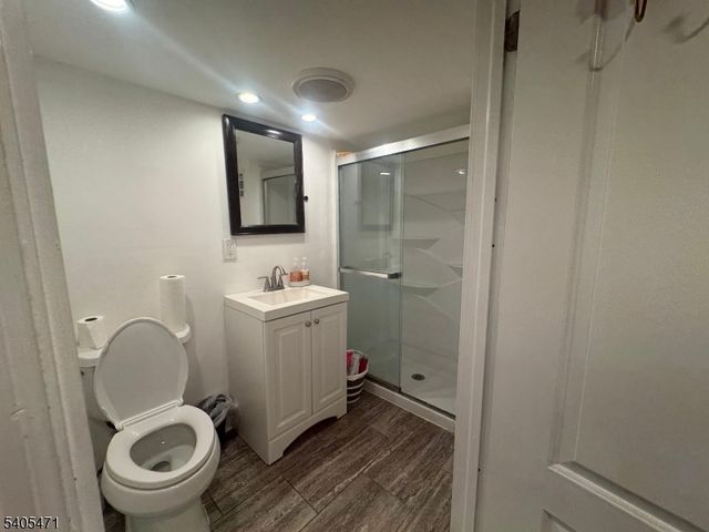 835 Dixie Ln, Plainfield City, NJ 07062