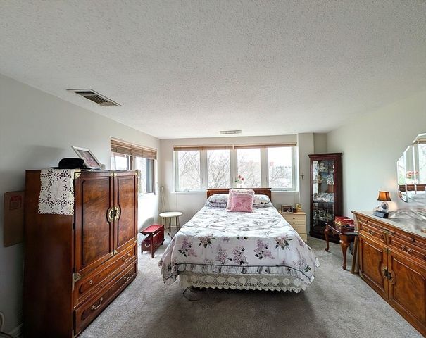 154 Lynnway 401, Lynn, MA 01902