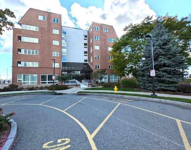 154 Lynnway 401, Lynn, MA 01902