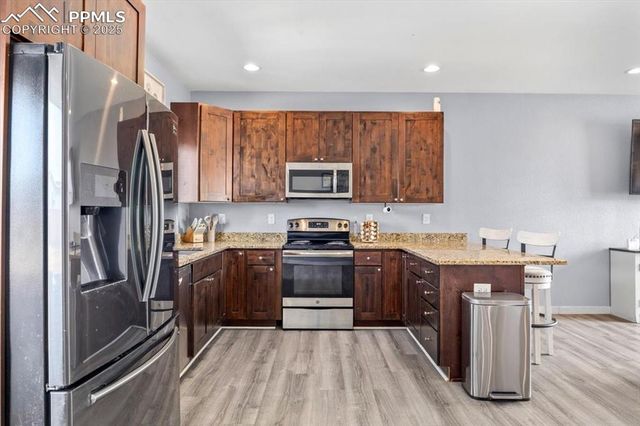 281 S 3rd Avenue, Deer Trail, CO 80105