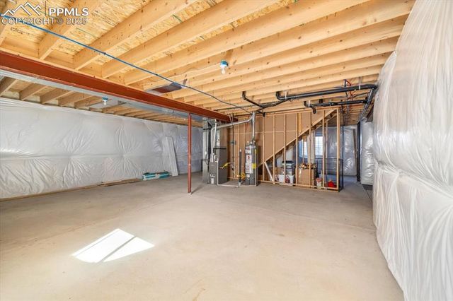 281 S 3rd Avenue, Deer Trail, CO 80105