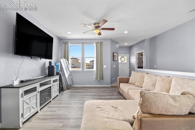 281 S 3rd Avenue, Deer Trail, CO 80105