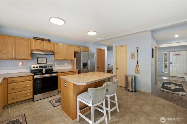 19506 207th Street Ct E, Orting, WA 98360