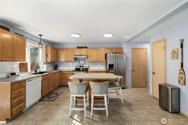 19506 207th Street Ct E, Orting, WA 98360