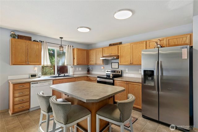 19506 207th Street Ct E, Orting, WA 98360