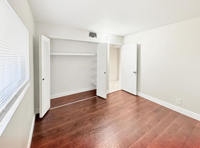 9272 SW 3RD Street 404, Boca Raton, FL 33428
