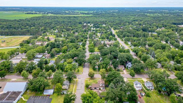 448 Union Street S, Mora, MN 55051