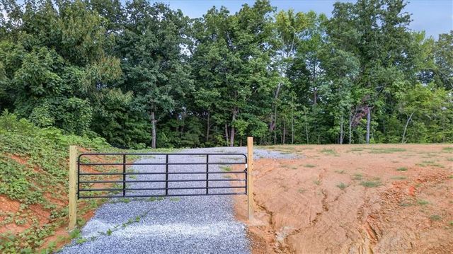 1395 Cowart Mountain Road, Jasper, GA 30143