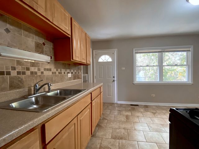 22200 Windsor Court, Richton Park, IL 60471