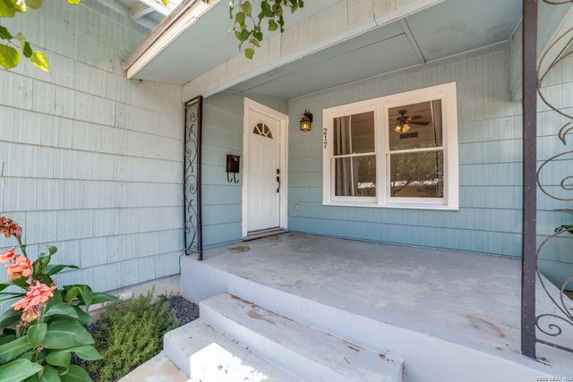 217 SEFORD DR, Terrell Hills, TX 78209