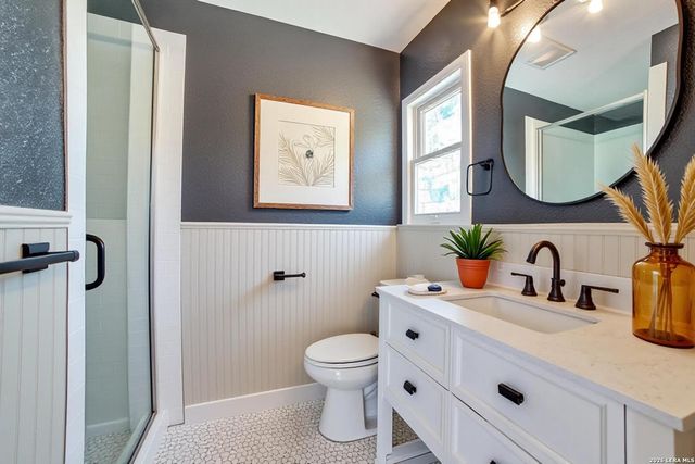 217 SEFORD DR, Terrell Hills, TX 78209