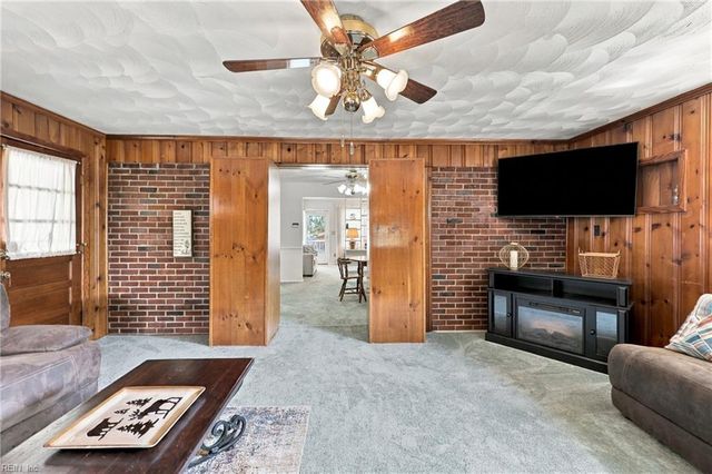 2113 Helsley AVE, Norfolk, VA 23518