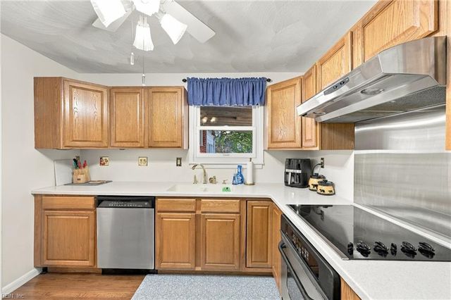 2113 Helsley AVE, Norfolk, VA 23518