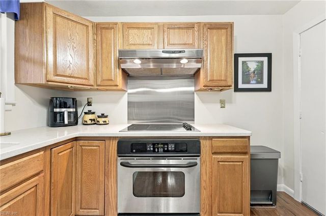 2113 Helsley AVE, Norfolk, VA 23518