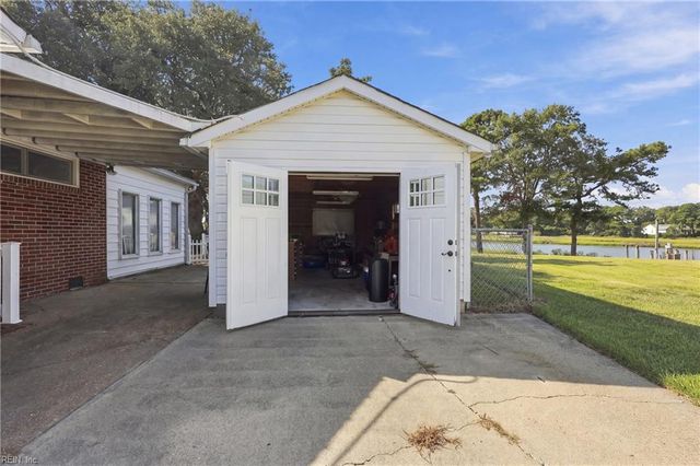 2113 Helsley AVE, Norfolk, VA 23518