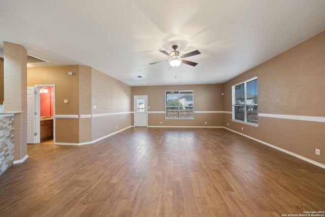 307 WING FLS, San Antonio, TX 78253