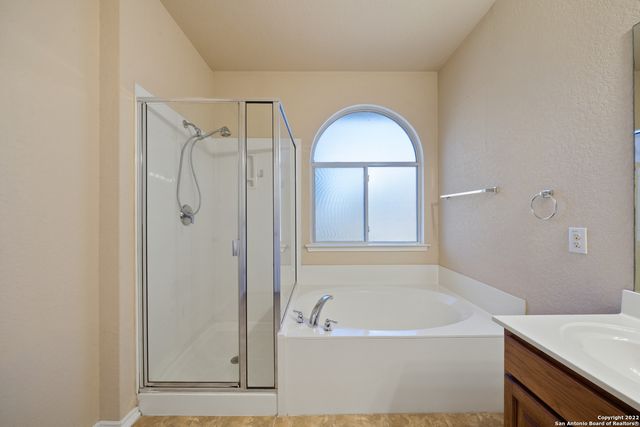 307 WING FLS, San Antonio, TX 78253