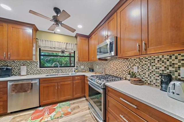 2462 CLEMATIS STREET, Sarasota, FL 34239