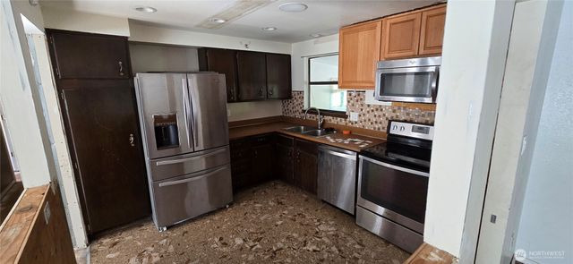 5626 S Gove Street, Tacoma, WA 98409