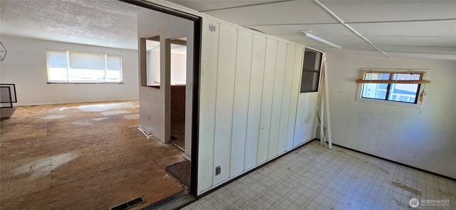 5626 S Gove Street, Tacoma, WA 98409