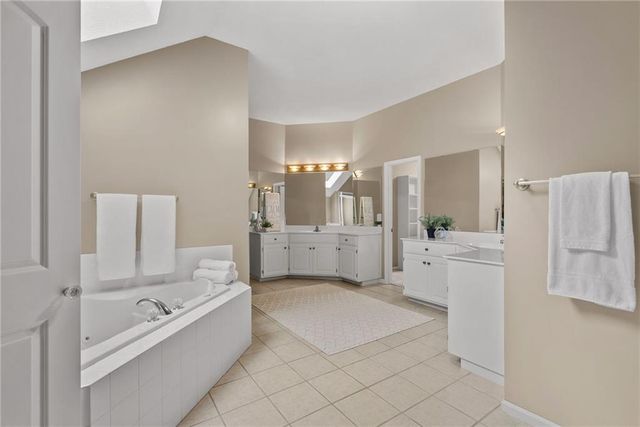 7817 W 147 Terrace, Overland Park, KS 66223