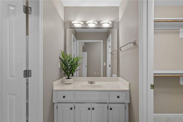 7817 W 147 Terrace, Overland Park, KS 66223
