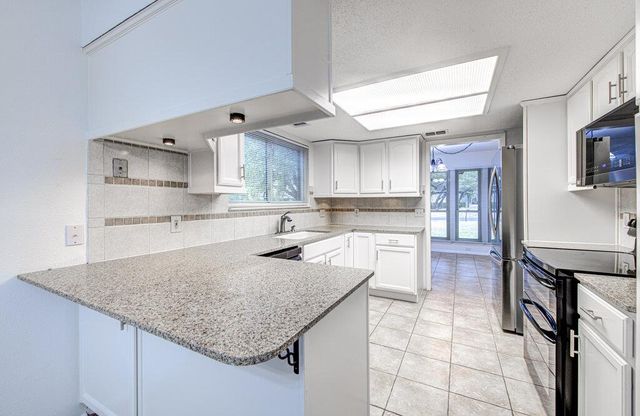 11305 Pradera DR, Austin, TX 78759