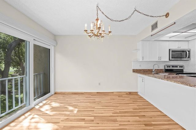 225 COUNTRY CLUB DRIVE D238, Largo, FL 33771