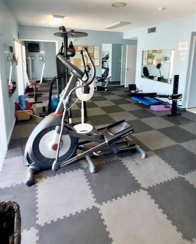 225 COUNTRY CLUB DRIVE D238, Largo, FL 33771