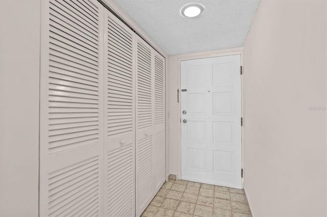 225 COUNTRY CLUB DRIVE D238, Largo, FL 33771