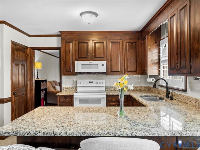 11551 Teterling Rd, Chester, VA 23831