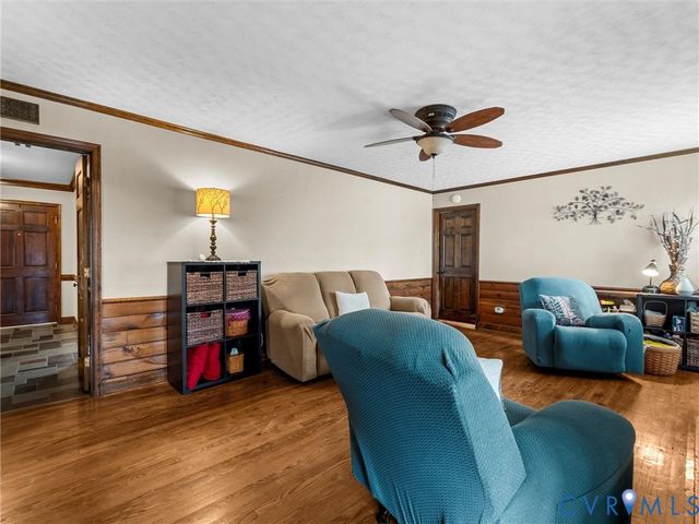 11551 Teterling Rd, Chester, VA 23831