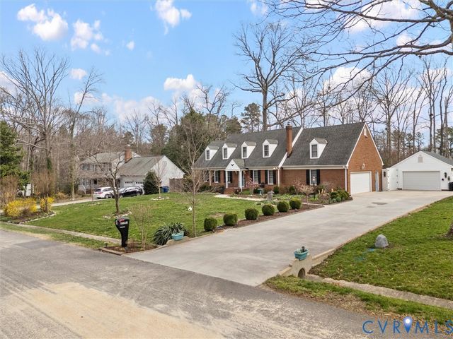 11551 Teterling Rd, Chester, VA 23831