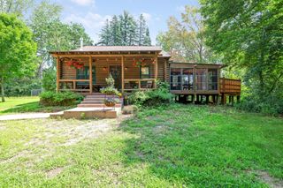 16325 Petersburg Street NE, Ham Lake, MN 55304