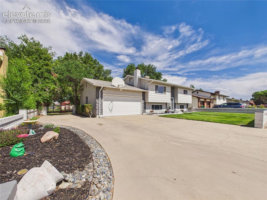 1256 20 1/2 Lane, Pueblo, CO 81006 — photo 4