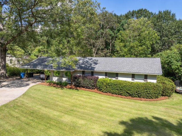 202 PINEHILLS DR, Hattiesburg, MS 39401