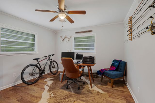 202 PINEHILLS DR, Hattiesburg, MS 39401