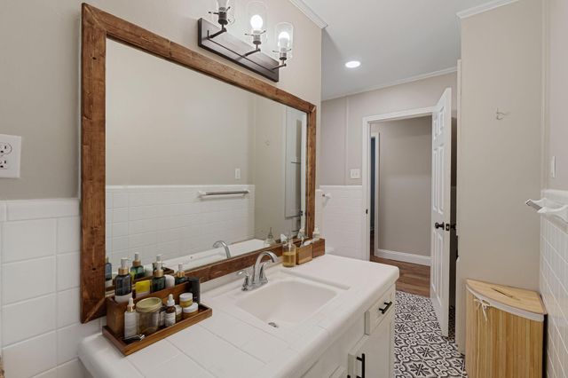 202 PINEHILLS DR, Hattiesburg, MS 39401