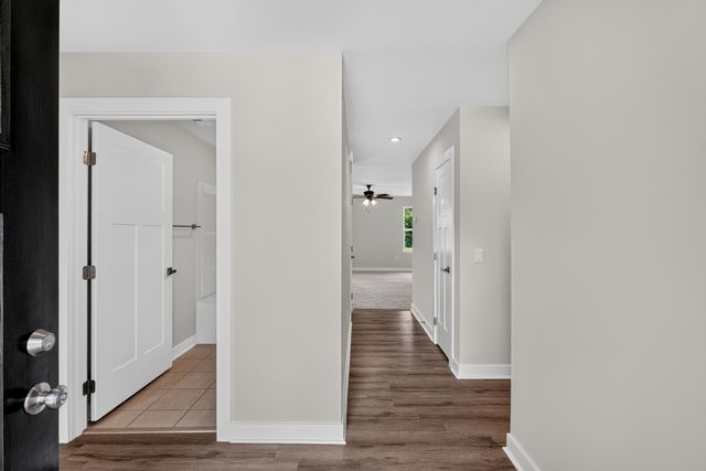 2271 Hemming Way, Boiling Springs, SC 29316