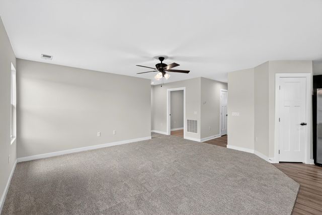 2271 Hemming Way, Boiling Springs, SC 29316